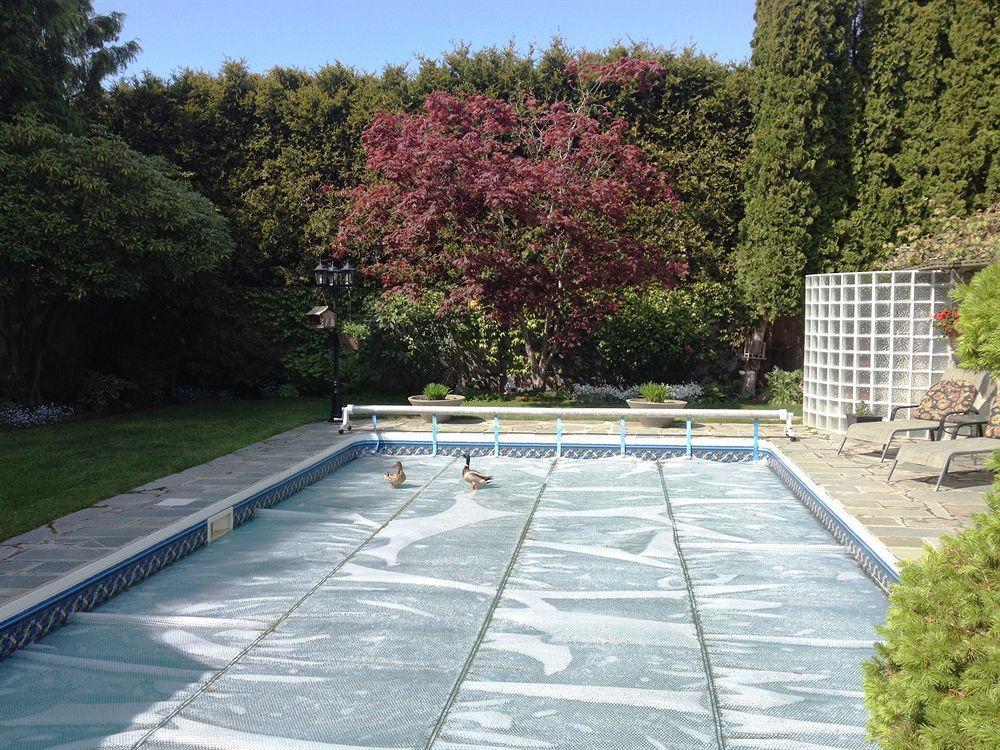 The Stone Hedge Bed And Breakfast Richmond Extérieur photo