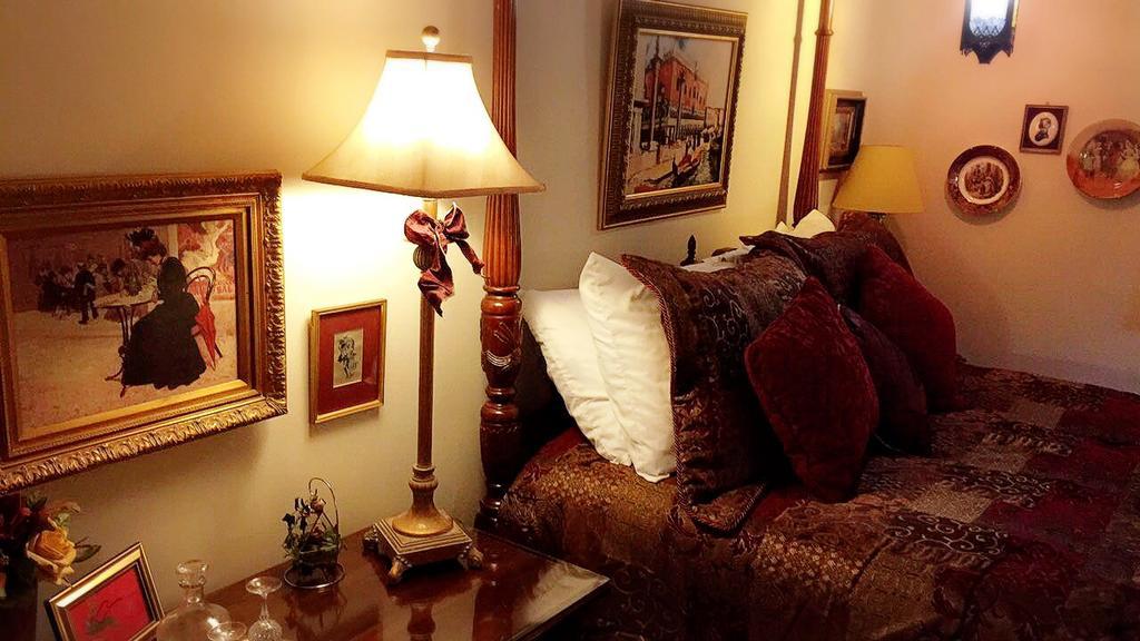 The Stone Hedge Bed And Breakfast Richmond Chambre photo