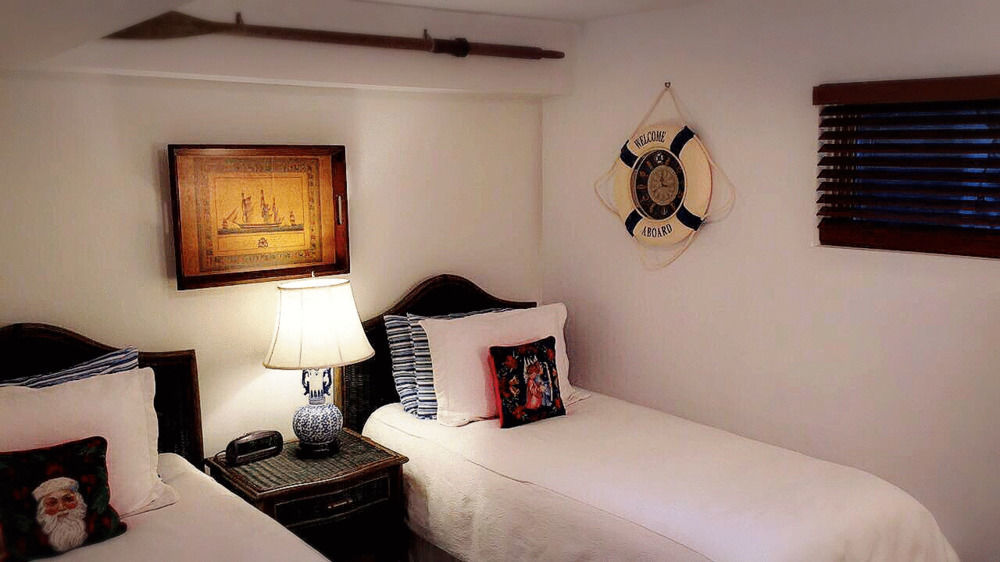 The Stone Hedge Bed And Breakfast Richmond Extérieur photo