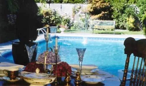 The Stone Hedge Bed And Breakfast Richmond Extérieur photo
