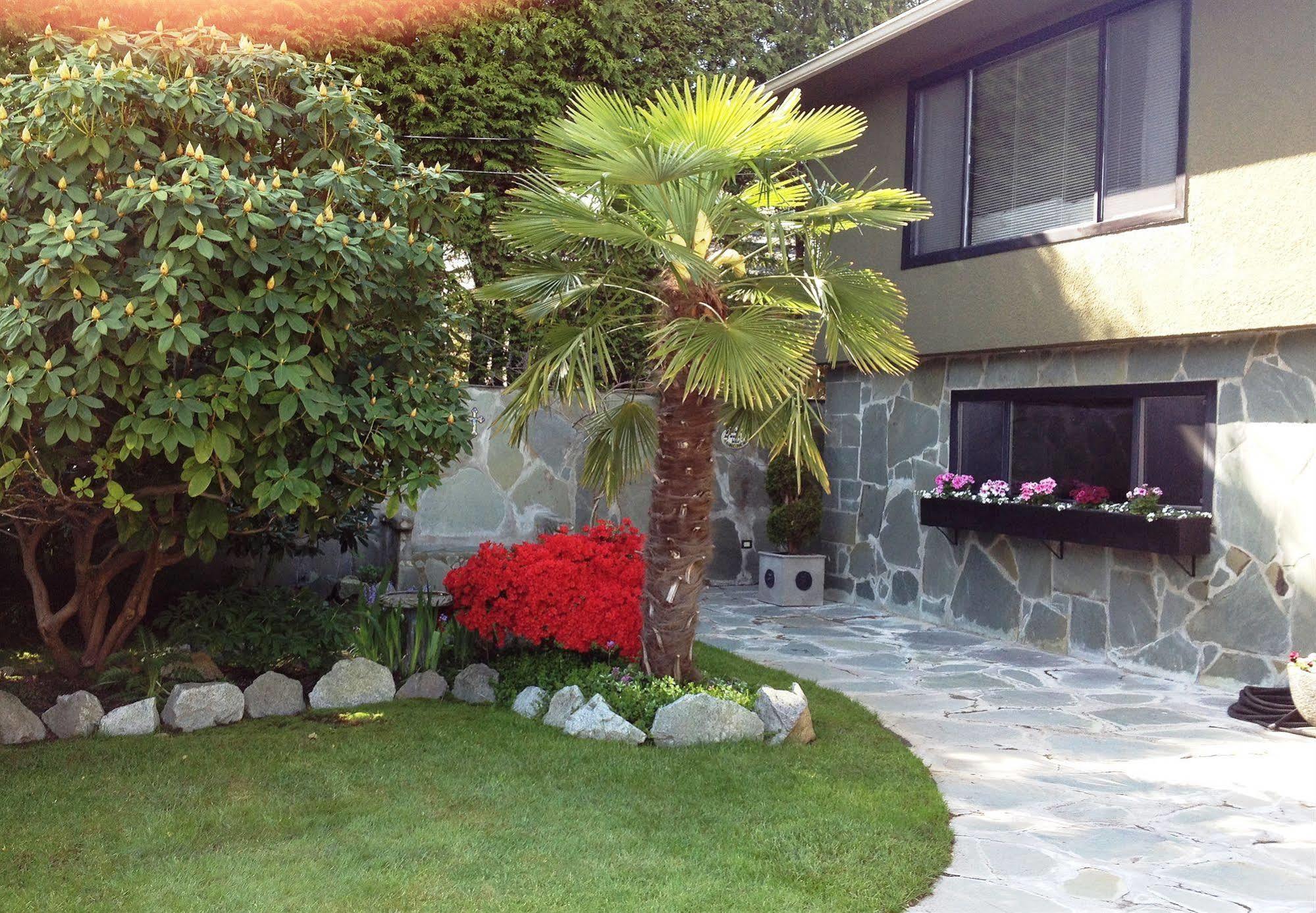 The Stone Hedge Bed And Breakfast Richmond Extérieur photo