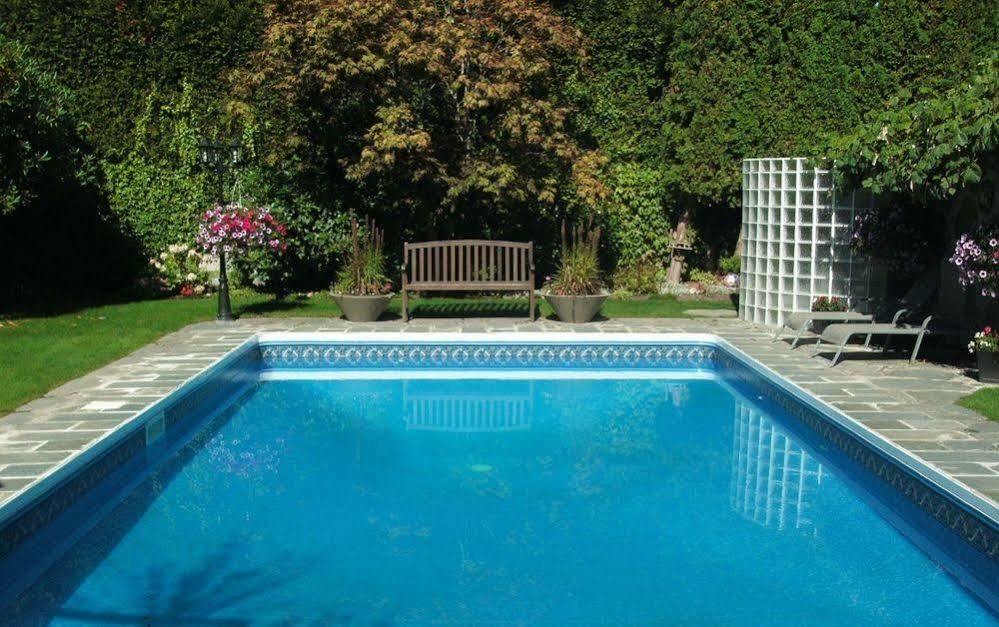 The Stone Hedge Bed And Breakfast Richmond Extérieur photo